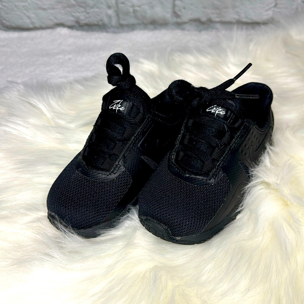Zeke AirMax